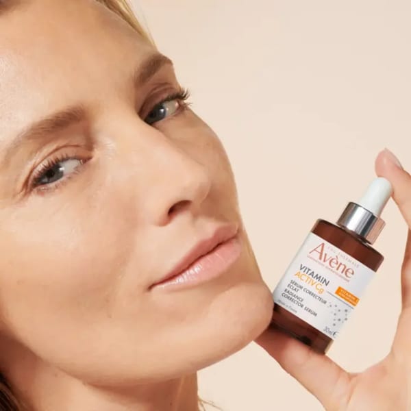 Avène Vitamin Activ Cg سيروم لتصحيح الإشراقة