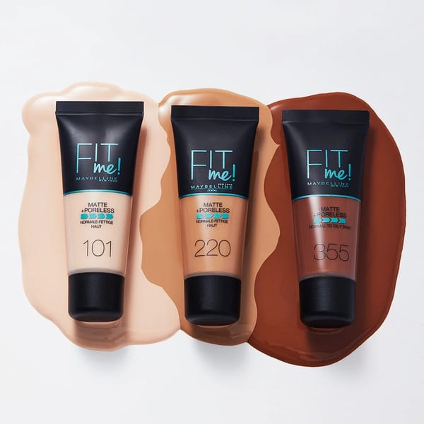 Maybelline New York Fit Me Matte Poreless كريم أساس سائل مثالي للبشرة العادية إلى الدهنية
