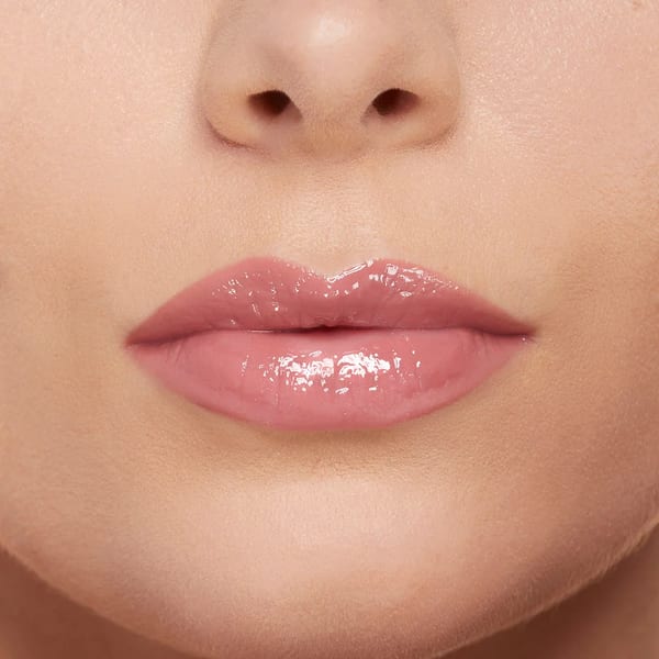 Maybelline New York Lifter Gloss لمعة شفاه بحمض الهيالورونيك لشفاه ناعمة وممتلئة الترطيب