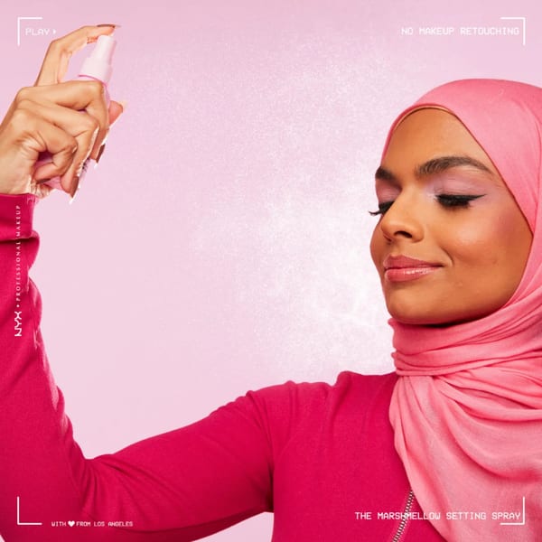 NYX Professional Makeup Marshmellow Setting Spray - بخاخ تثبيت المكياج لا يبهت، يتلطخ أو ينتقل - 60مل
