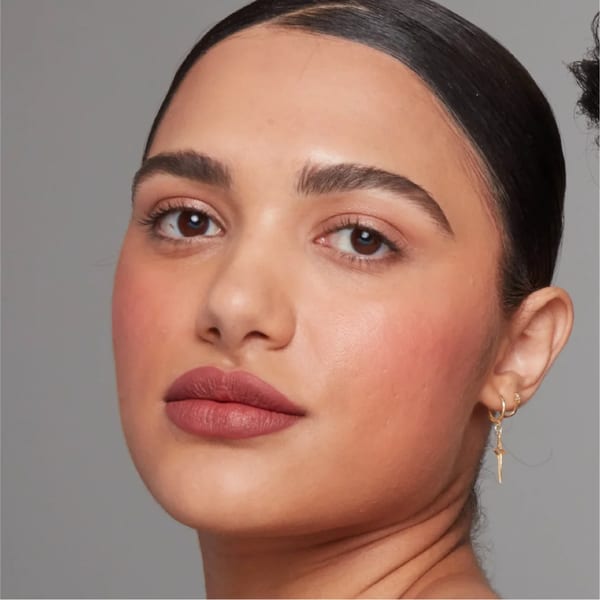 NYX Professional Makeup Liquid Lipstick، لمسة نهائية كريمية ومطفية، لون عالي الصبغة، يدوم طويلاً، تركيبة نباتية، كريم شفاه مطفي ناعم